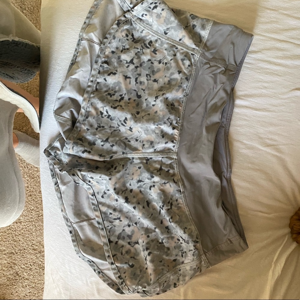 Lululemon size 6 shorts